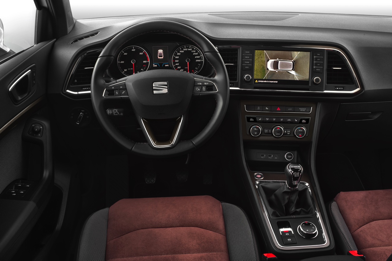 SEAT volgt de markt van de steeds populairdere SUV?s. De nieuwe SEAT Ateca is het eerste antwoord van het merk en hij richt direct zijn pijlers op de gevestigde orde. AutoVandaag deed een rijtest.