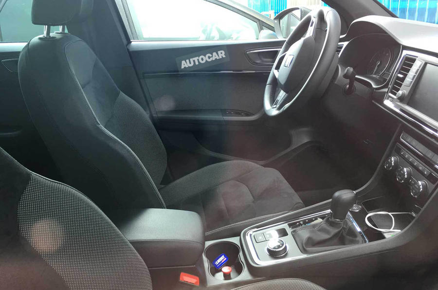 Er is een ongecamoufleerde testauto opgedoken van SEAT, in de vorm van een Ateca Cupra. Die wordt waarschijnlijk krachtiger en sneller dan de sterkte Volkswagen Tiguan.