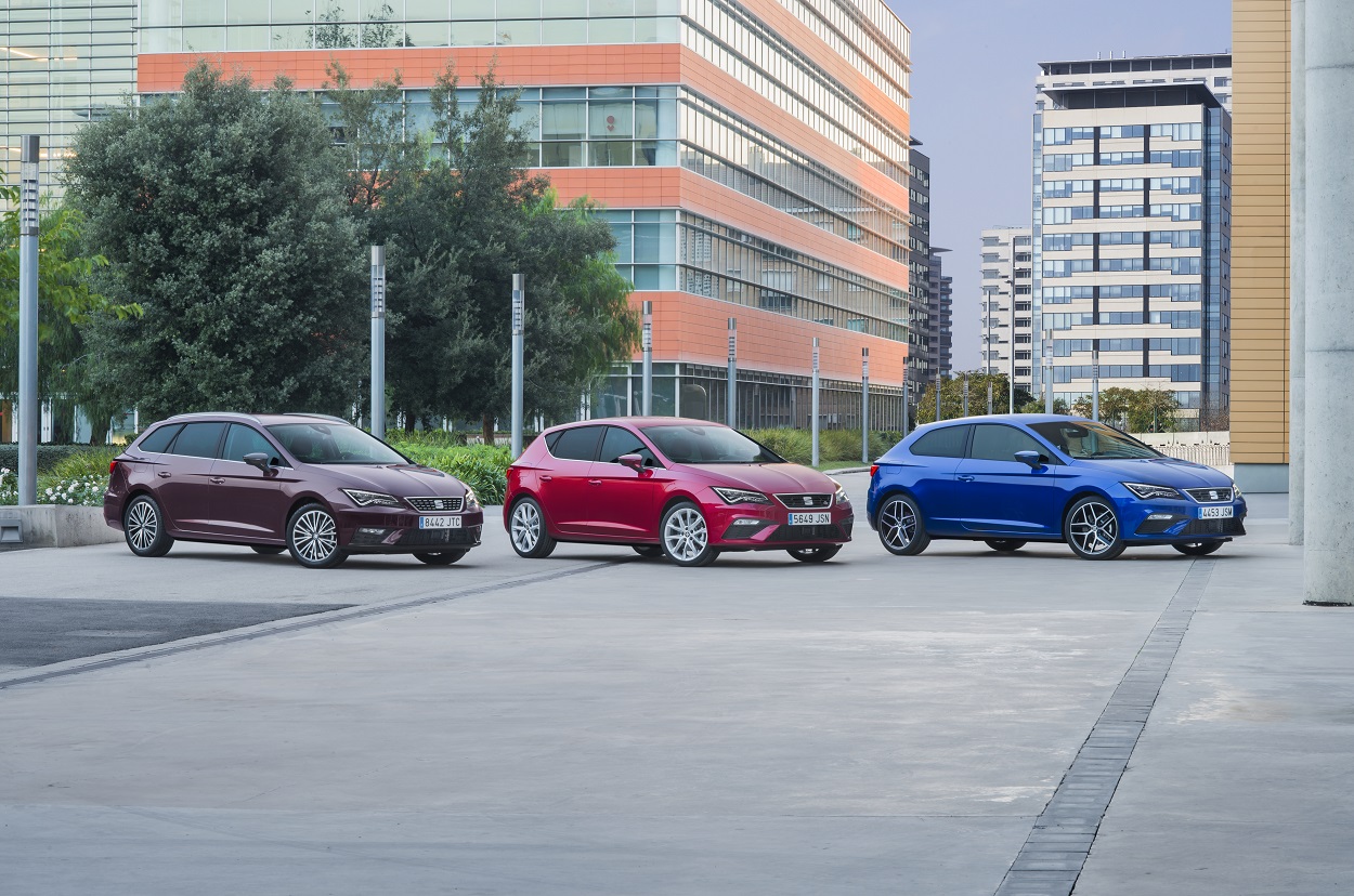 De gefacelifte SEAT Leon is nu van prijzen voorzien. De auto staat in de showroom vanaf 21.900 euro en is per direct te bestellen.
