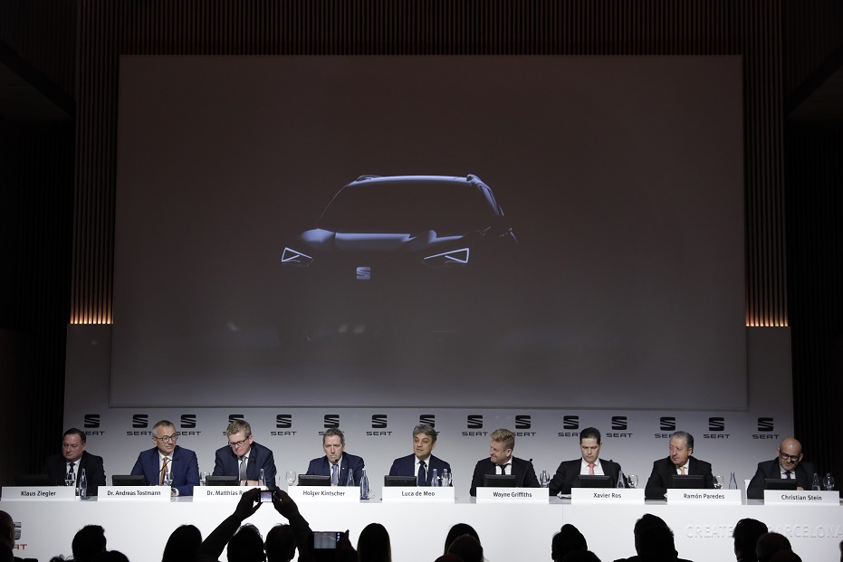 Naast de Ateca komt SEAT ook met een iets grotere, zevenzits SUV. De naam van de auto is nog niet bekend, maar wel dat de auto in 2018 op de markt komt.