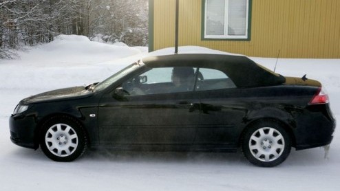Saab is hard bezig om zijn modellen wat frisser te maken en dat was eerlijk gezegd wel eens nodig. Net als bij de facelift van de 9-5 heeft de Aero X concept ook voor de facelift van de 9-3 centraal g