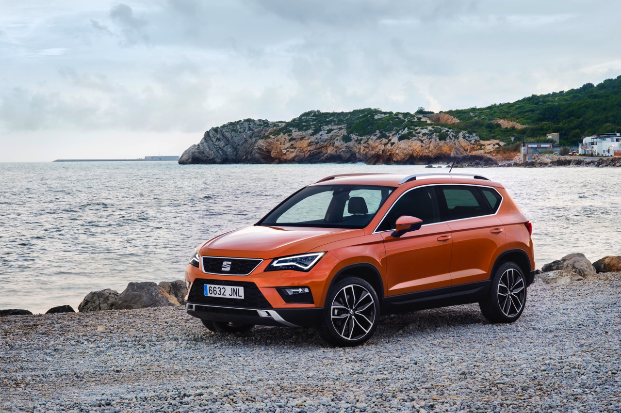 Autotest nieuwe Seat Ateca, de eerste SUV van Seat waarmee de Tiguan, Kuga, Kadjar en anderen een flinke kluif aan krijgen. We rijden met de 1.4 TSI 150 pk.