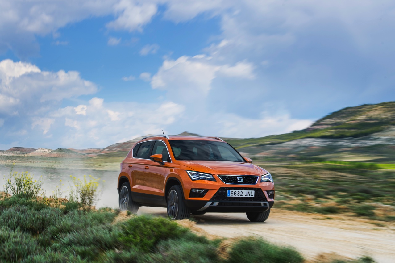 Autotest nieuwe Seat Ateca, de eerste SUV van Seat waarmee de Tiguan, Kuga, Kadjar en anderen een flinke kluif aan krijgen. We rijden met de 1.4 TSI 150 pk.