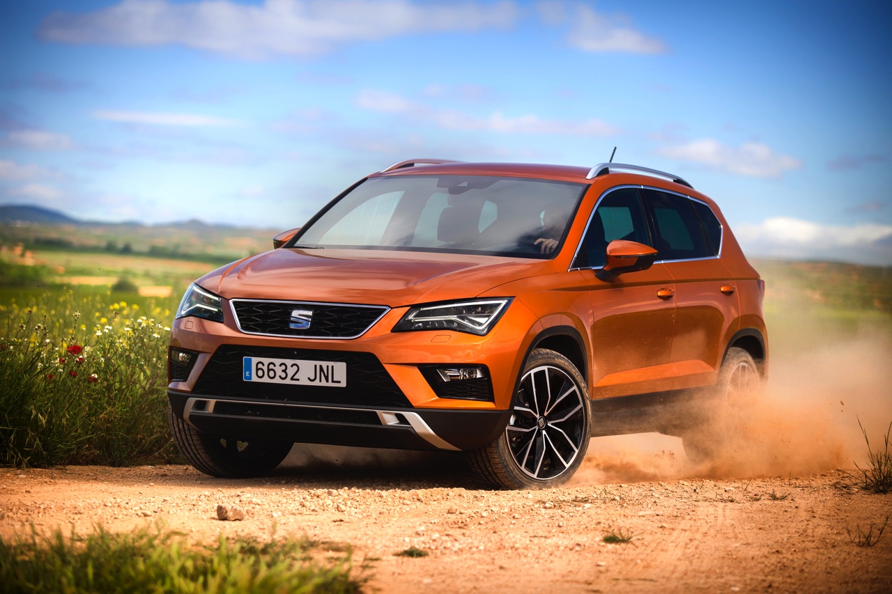 Autotest nieuwe Seat Ateca, de eerste SUV van Seat waarmee de Tiguan, Kuga, Kadjar en anderen een flinke kluif aan krijgen. We rijden met de 1.4 TSI 150 pk.