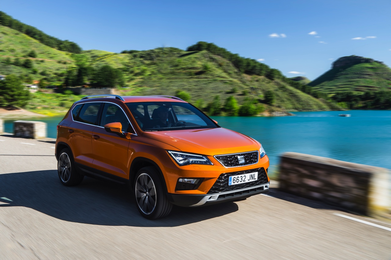 Autotest nieuwe Seat Ateca, de eerste SUV van Seat waarmee de Tiguan, Kuga, Kadjar en anderen een flinke kluif aan krijgen. We rijden met de 1.4 TSI 150 pk.