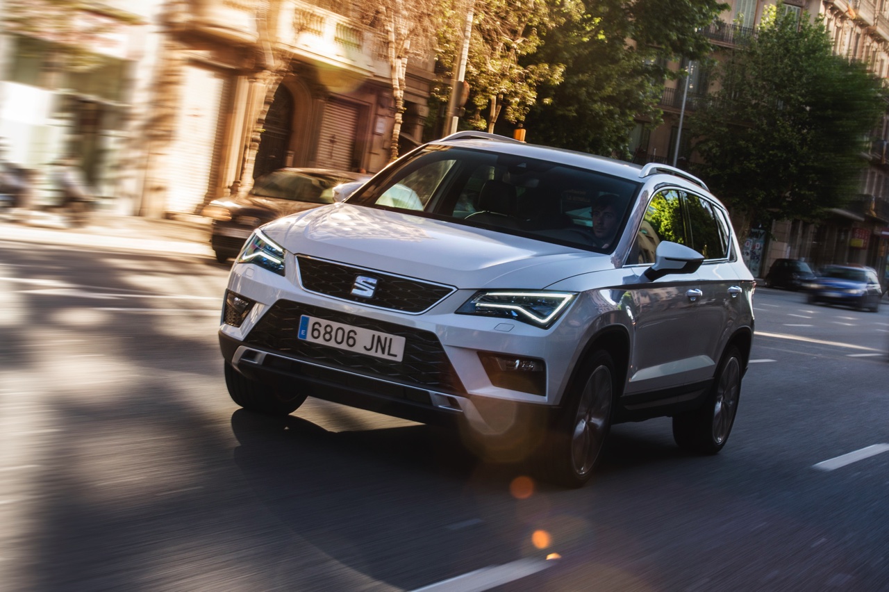Autotest nieuwe Seat Ateca, de eerste SUV van Seat waarmee de Tiguan, Kuga, Kadjar en anderen een flinke kluif aan krijgen. We rijden met de 1.4 TSI 150 pk.