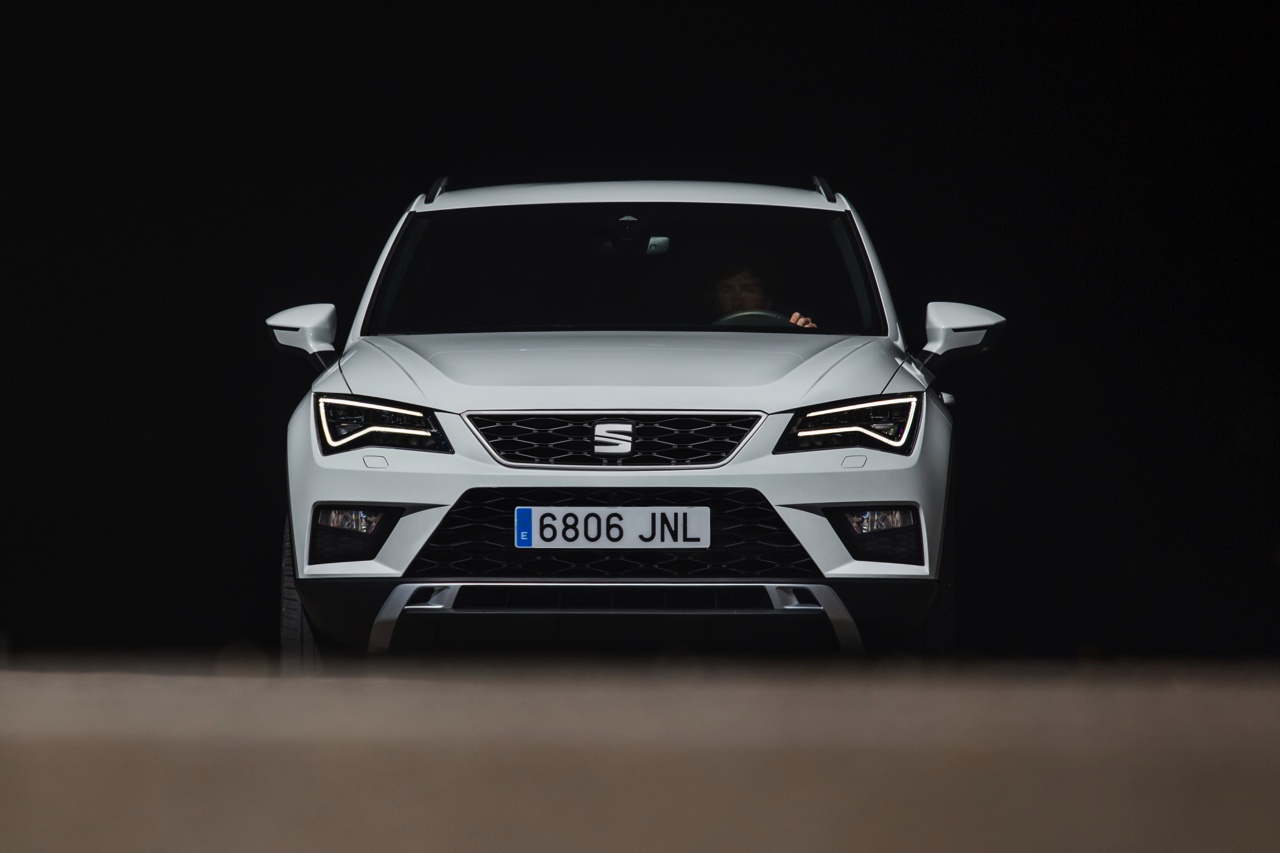 Autotest nieuwe Seat Ateca, de eerste SUV van Seat waarmee de Tiguan, Kuga, Kadjar en anderen een flinke kluif aan krijgen. We rijden met de 1.4 TSI 150 pk.