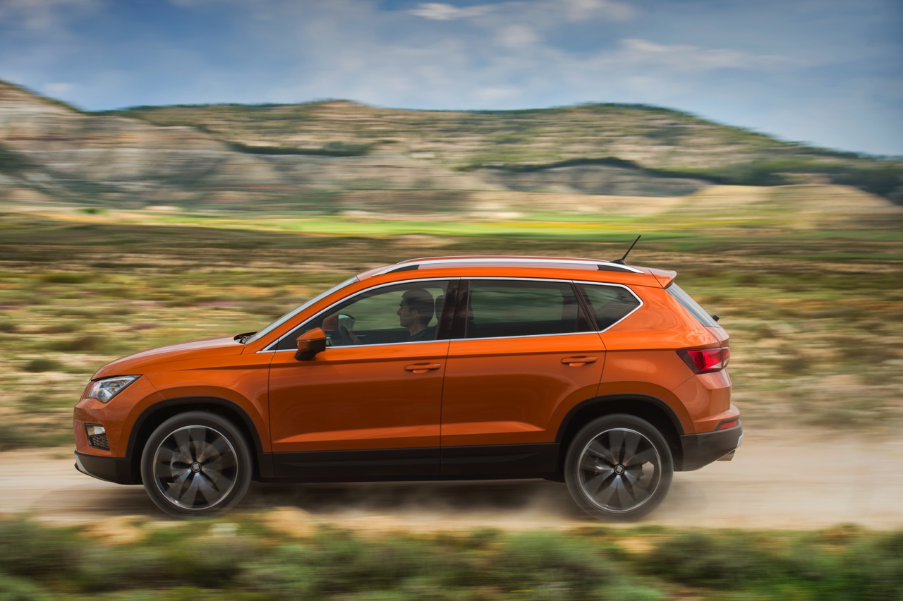 Autotest nieuwe Seat Ateca, de eerste SUV van Seat waarmee de Tiguan, Kuga, Kadjar en anderen een flinke kluif aan krijgen. We rijden met de 1.4 TSI 150 pk.