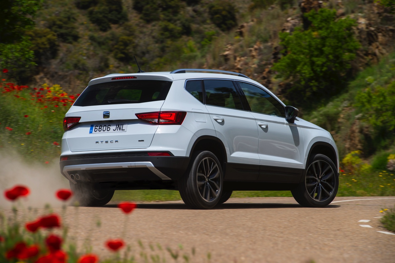 Autotest nieuwe Seat Ateca, de eerste SUV van Seat waarmee de Tiguan, Kuga, Kadjar en anderen een flinke kluif aan krijgen. We rijden met de 1.4 TSI 150 pk.