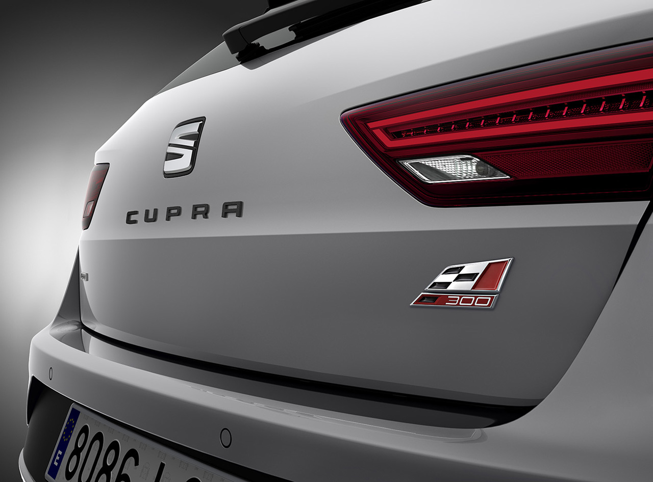 Seat brengt met de Black-uitvoering een extra editie van de Leon Cupra.