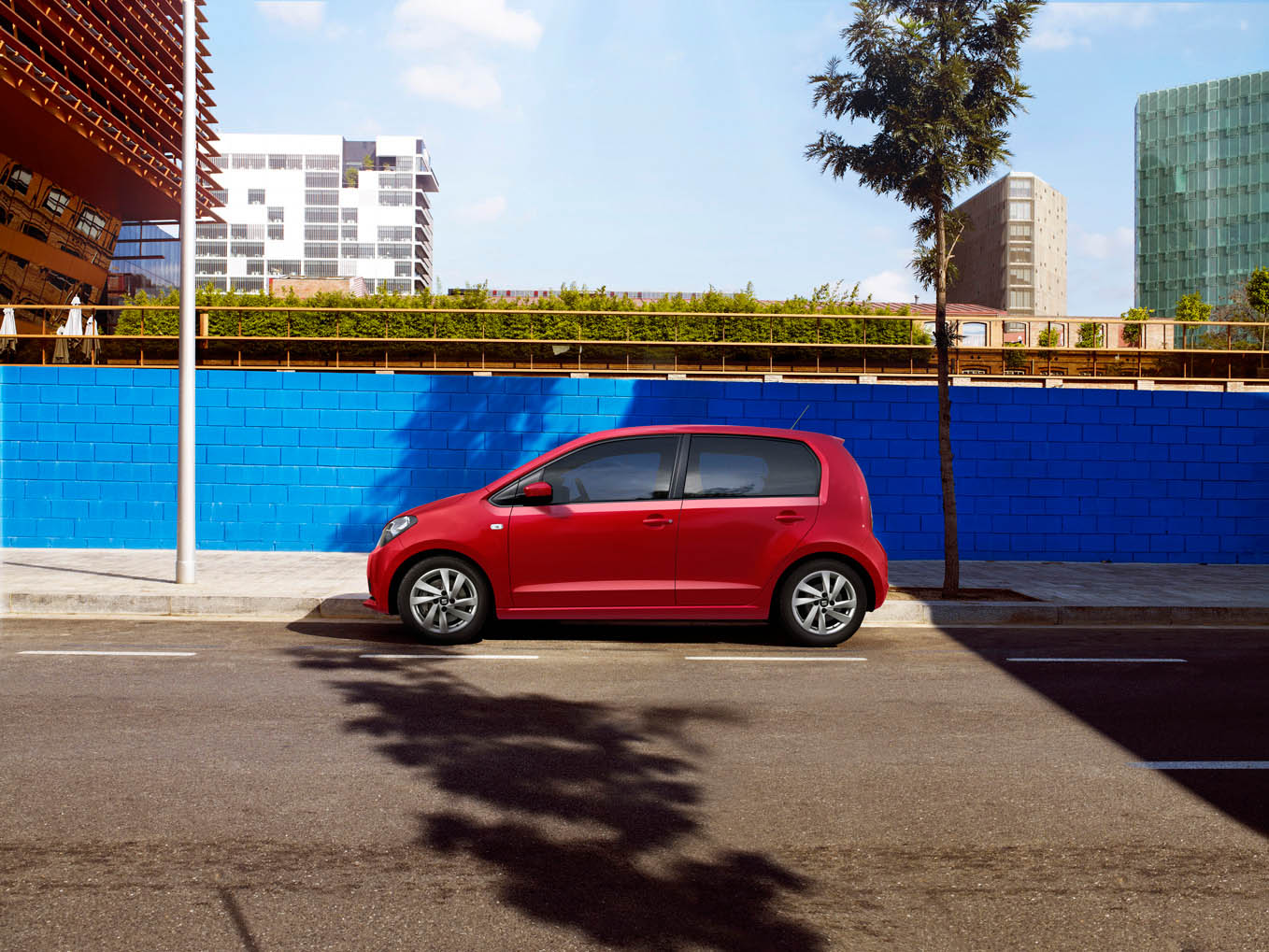 Seat introduceert Mii Sport Connect met van subwoofer voorzien audiosysteem, 15 inch, mistlampen, cruise control en airco.