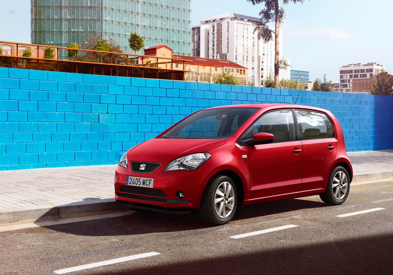 Seat introduceert Mii Sport Connect met van subwoofer voorzien audiosysteem, 15 inch, mistlampen, cruise control en airco.