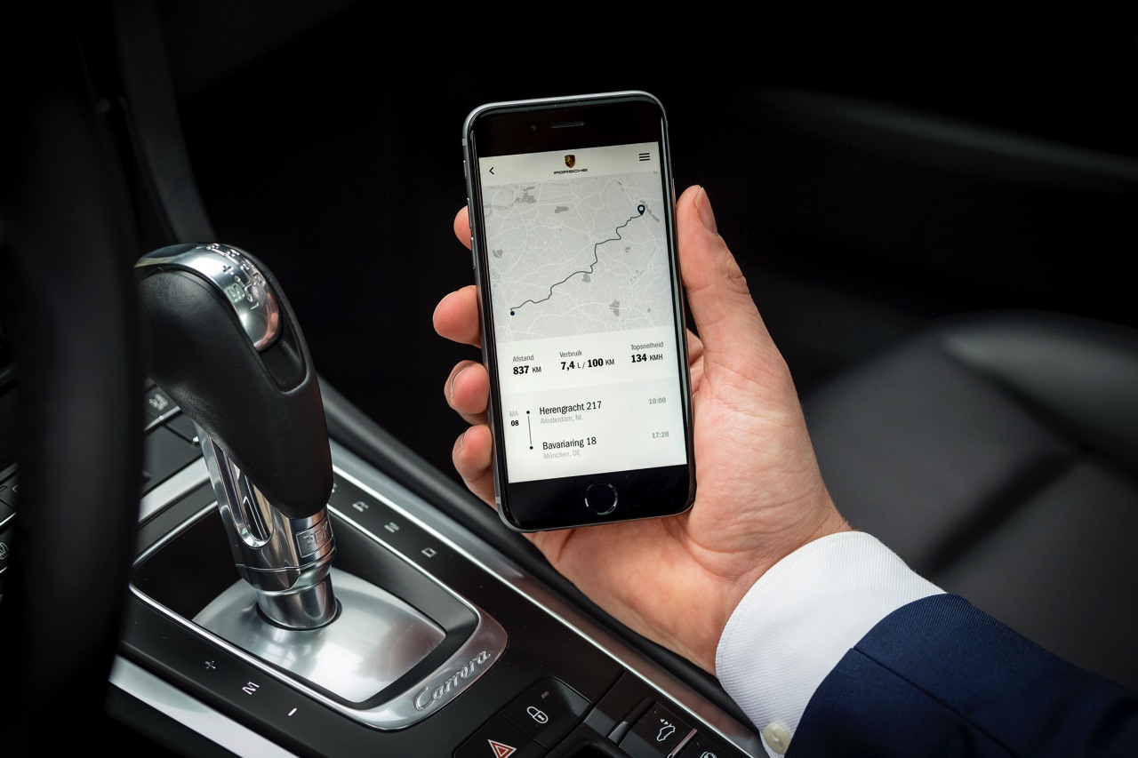 Met Share a Porsche deel je een Porsche met vrienden via een in Nederland bedachte Private Lease constructie van de dealer. Autodelen was nog nooit zo leuk.