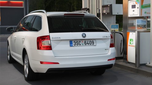 Autotest Skoda Octavia G-TEC met 1.4 TSI op aardgas/biogas/CNG. Skoda levert de Octavia voortaan ook als G-TEC op CNG.