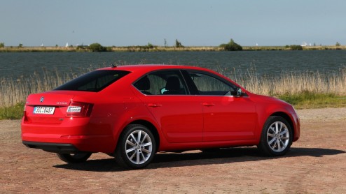 Autotest Skoda Octavia G-TEC met 1.4 TSI op aardgas/biogas/CNG. Skoda levert de Octavia voortaan ook als G-TEC op CNG.