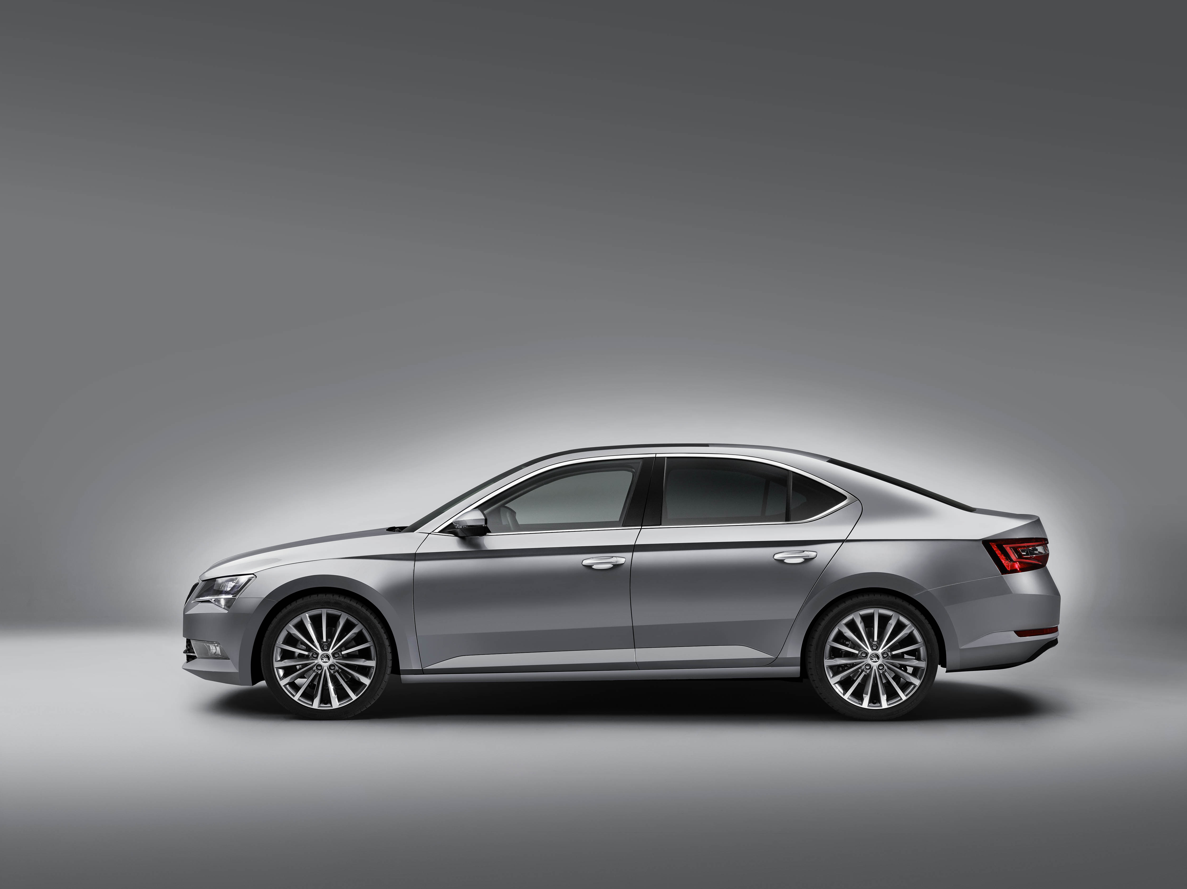 Skoda presenteert vandaag in Praag de compleet nieuwe Superb. Dit is hem!