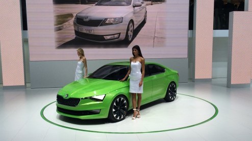 Skoda heeft weer wat meer informatie vrijgegeven over de VisionC. Het studiemodel geeft ons een indruk van de toekomstige designrichting van de Tsjechische fabrikant.