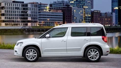 We hebben gisteren al een trailer met de vernieuwde Skoda Yeti gespot in ons land. De dealers zijn inmiddels bevoorraad en vanaf 23 januari is de nieuweling officieel te bewonderen in showroom.