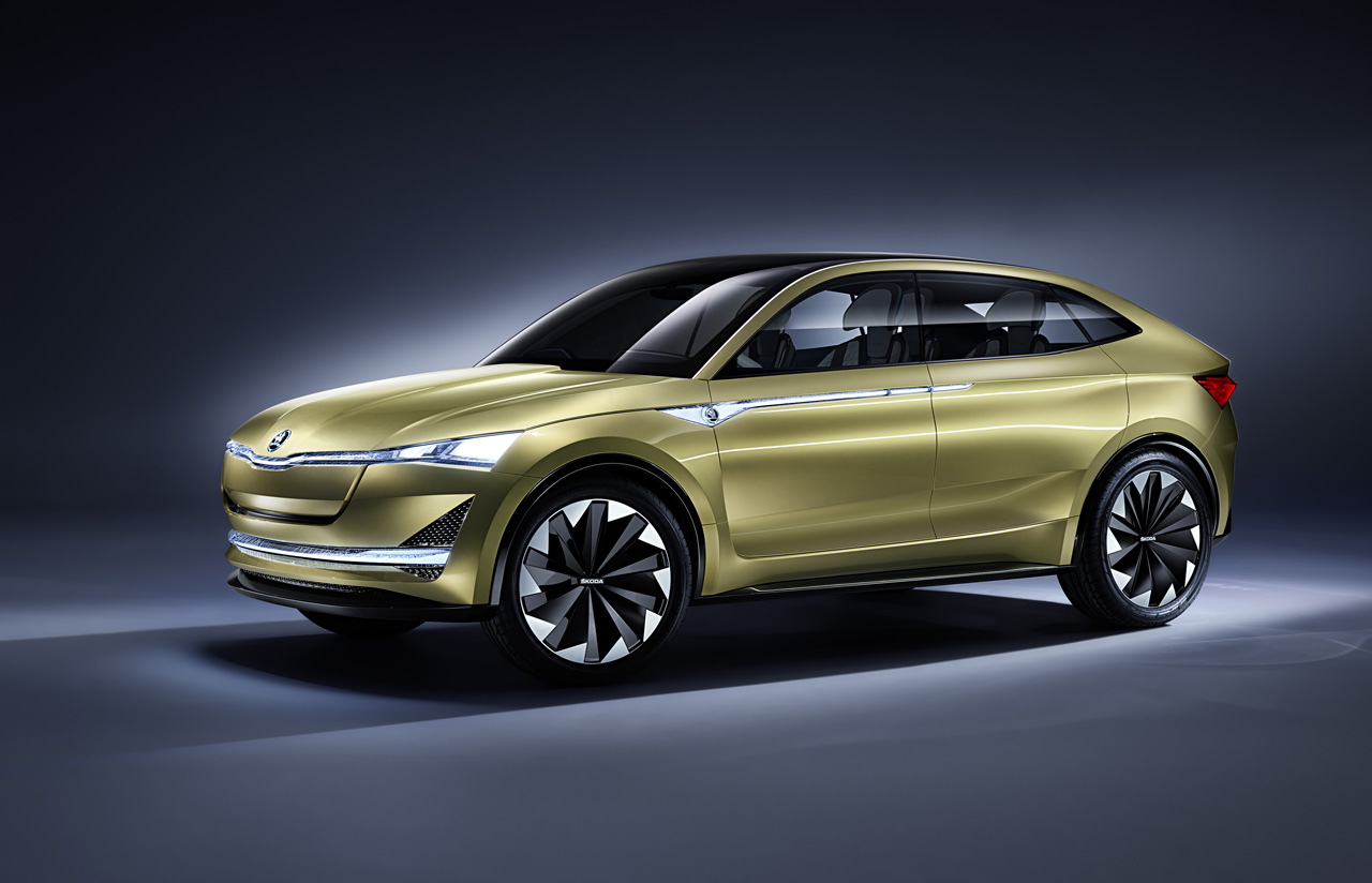 Skoda belooft voor 2019 een plug-in hybride en 2020 de eerste elektrische auto.