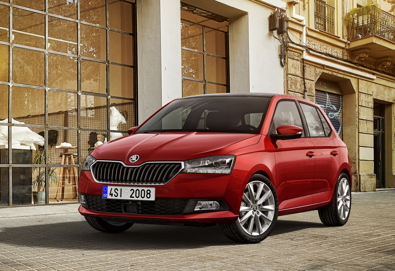 Skoda geeft de foto's vrij van de gefacelifte Fabia.