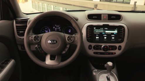 Nieuwe Kia Soul alleen als elektrische auto op de markt. Kia heeft de Soul EV met een slim driver only verwarmingssysteem uitgerust om efficient met energie om te gaan.