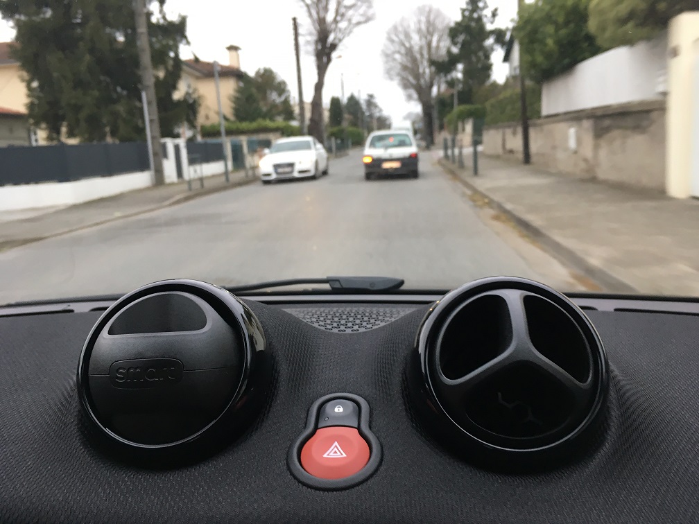 De Smart-modellen zijn er nu ook als Electric Drive. Hoe ver komen de auto's in de praktijk? AutoVandaag zocht het uit met een rijtest in Toulouse.