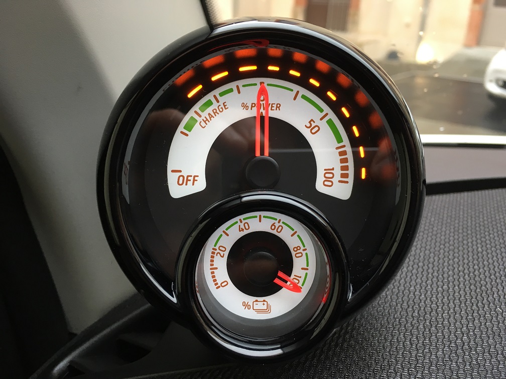 De Smart-modellen zijn er nu ook als Electric Drive. Hoe ver komen de auto's in de praktijk? AutoVandaag zocht het uit met een rijtest in Toulouse.