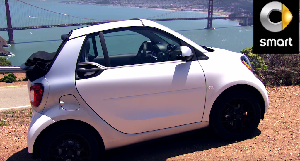Nieuwe smart fortwo cabrio 453 wordt gentroduceerd op de IAA Frankfurt 2015 maar is hier al in de teaservideo te zien.