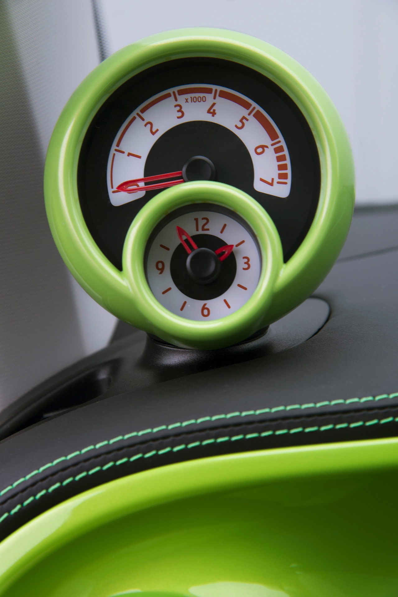 Smart start BRABUS tailor made programma voor smart fortwo met exclusieve interieur en exterieur opties voor de echte smart fans!