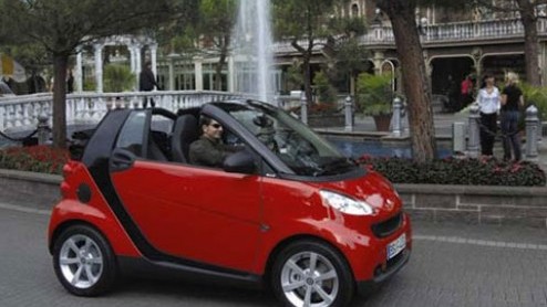 Er zijn fotos op het web verschenen van de nieuwe Smart Fortwo. Uiteraard was dat nog niet de bedoeling.