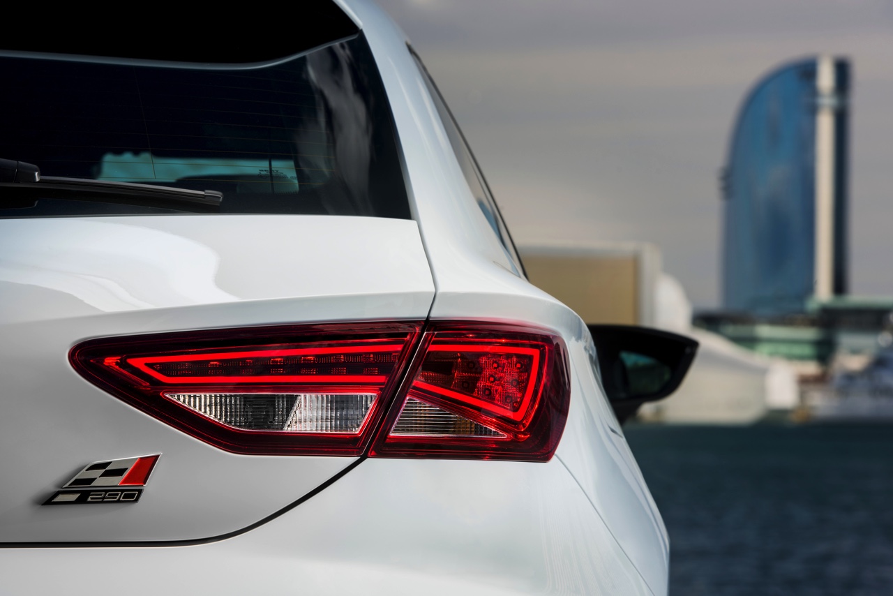 Prijzen en uitvoeringen Seat Leon Cupra 290, het nieuwste topmodel met 290 pk in de Leon modellenrange.