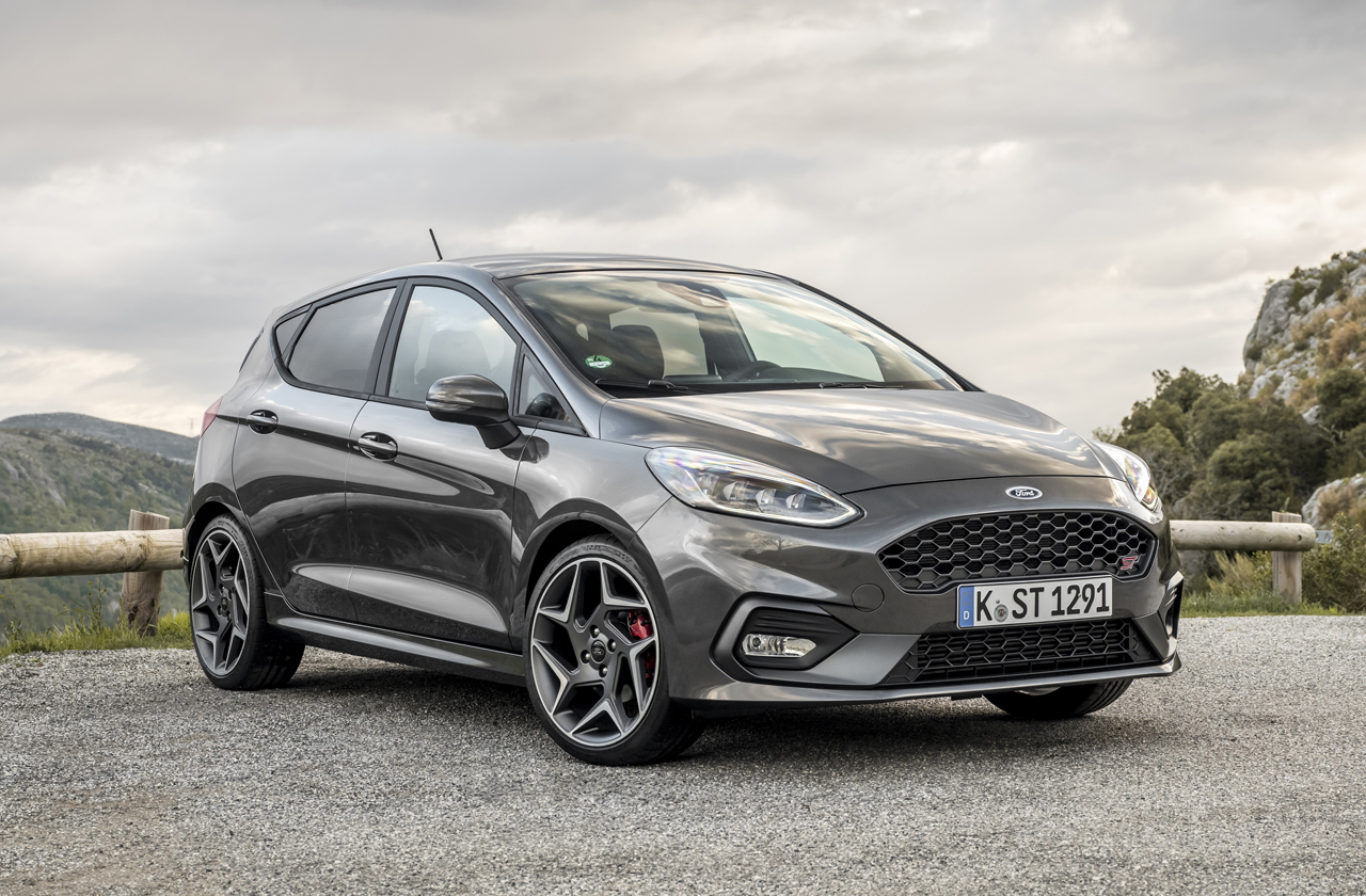 Ford hangt een prijskaartje aan de Fiesta ST en Active.