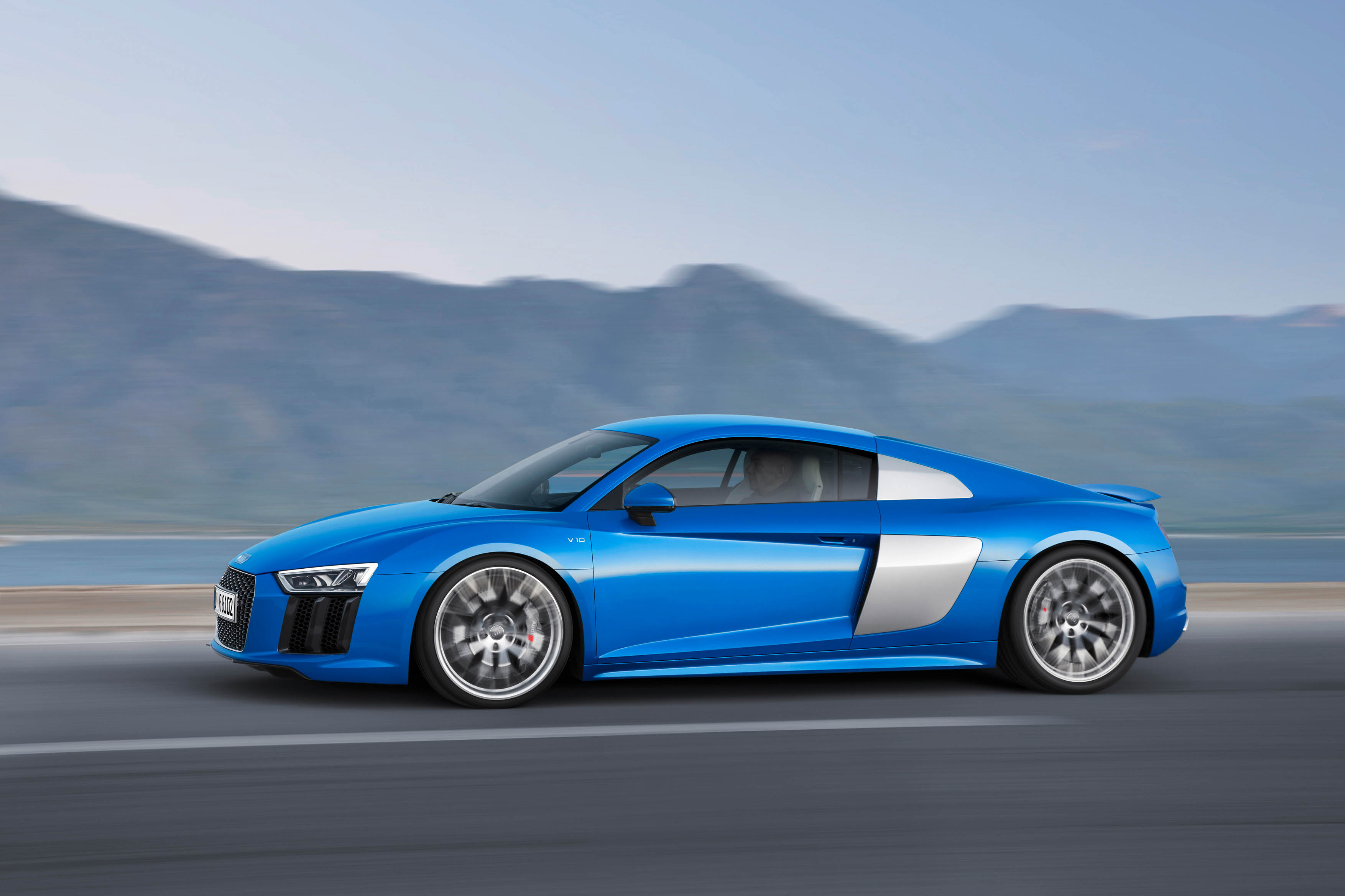 Nieuwe Audi R8 V10 komt in de herfst van 2015 op de markt voor prijzen vanaf 222.300 euro.