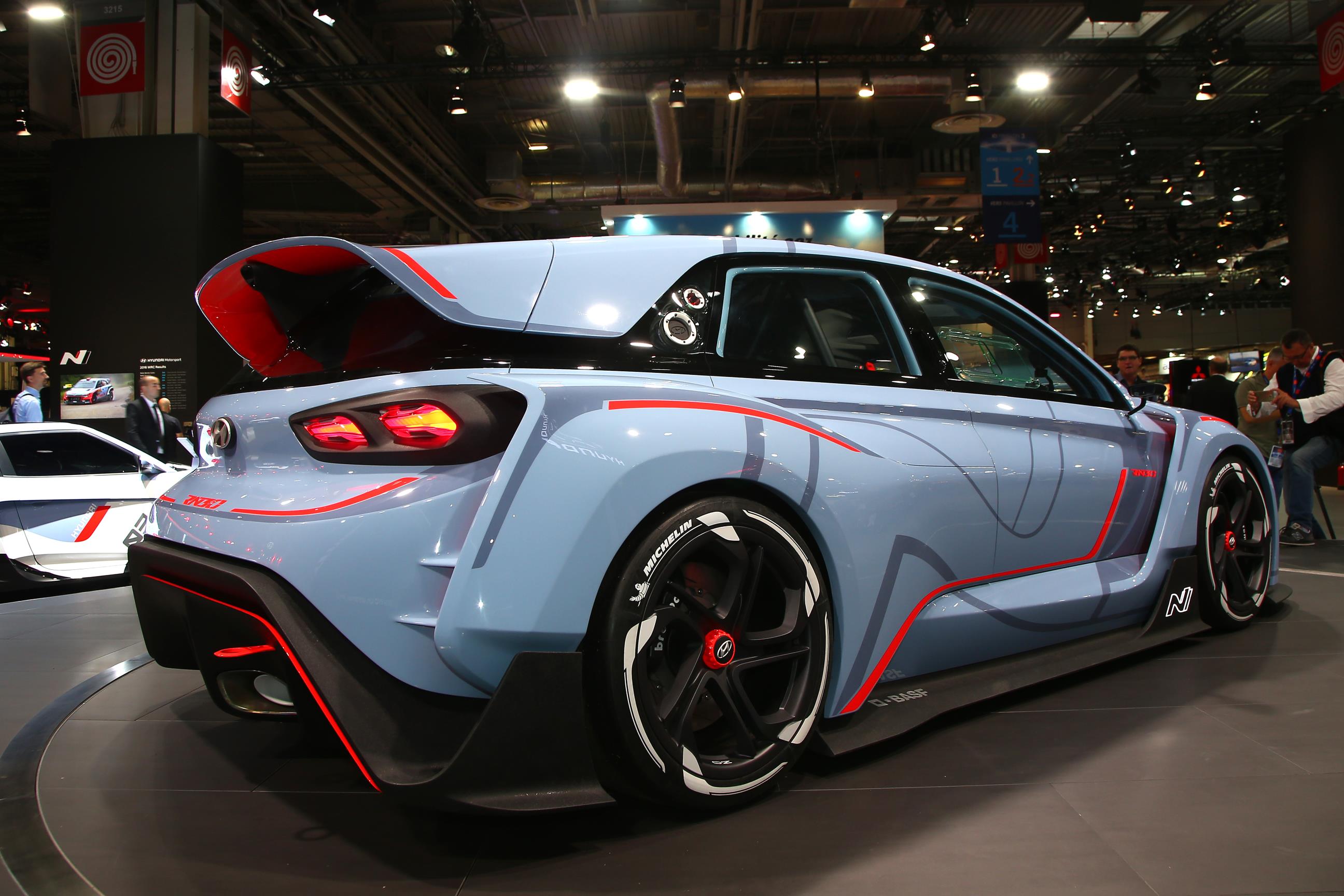 Hyundai toont spierballen met de RN30 Concept, de raceversie van de Hyundai i30 N zoals hij in 2017 op de markt komt.