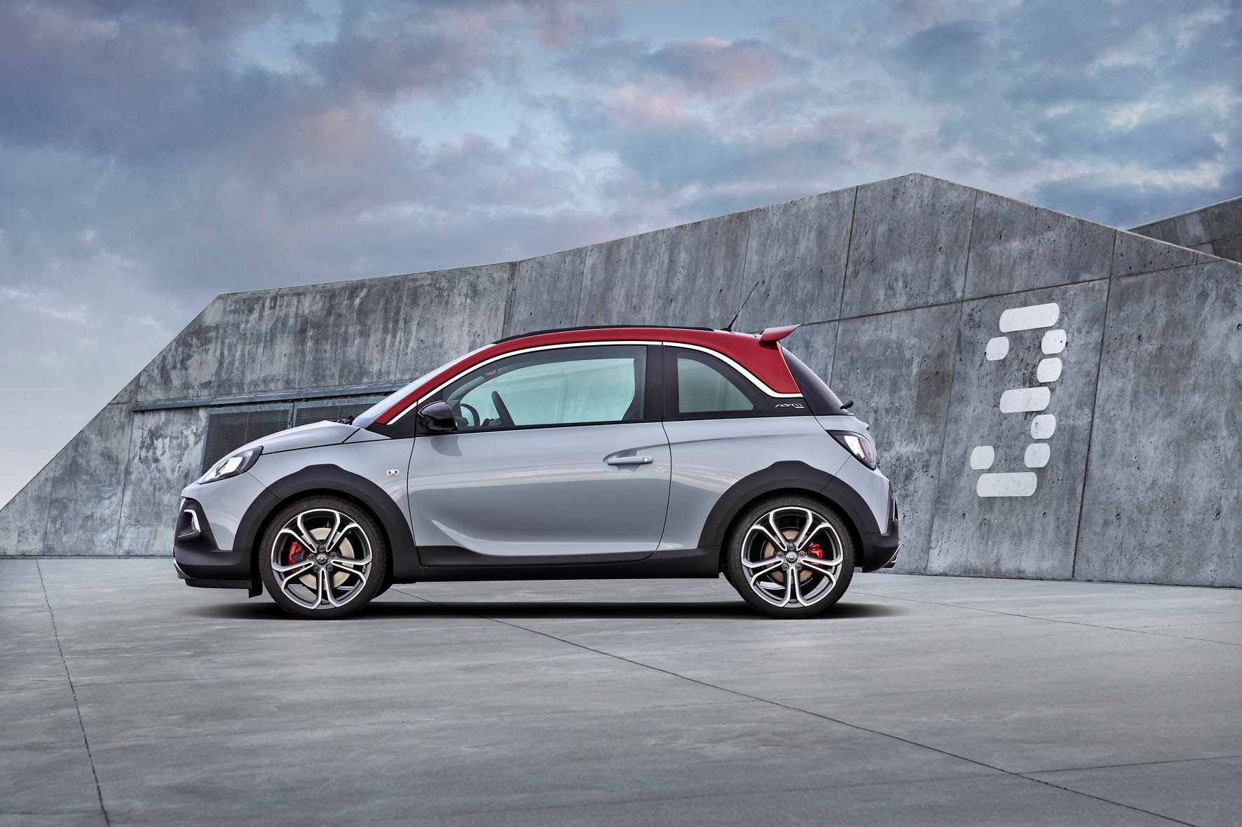 Opel heeft de Adam Rocks S 1.4 Turbo met 150 pk als primeur op de AutoRAI 2015.
