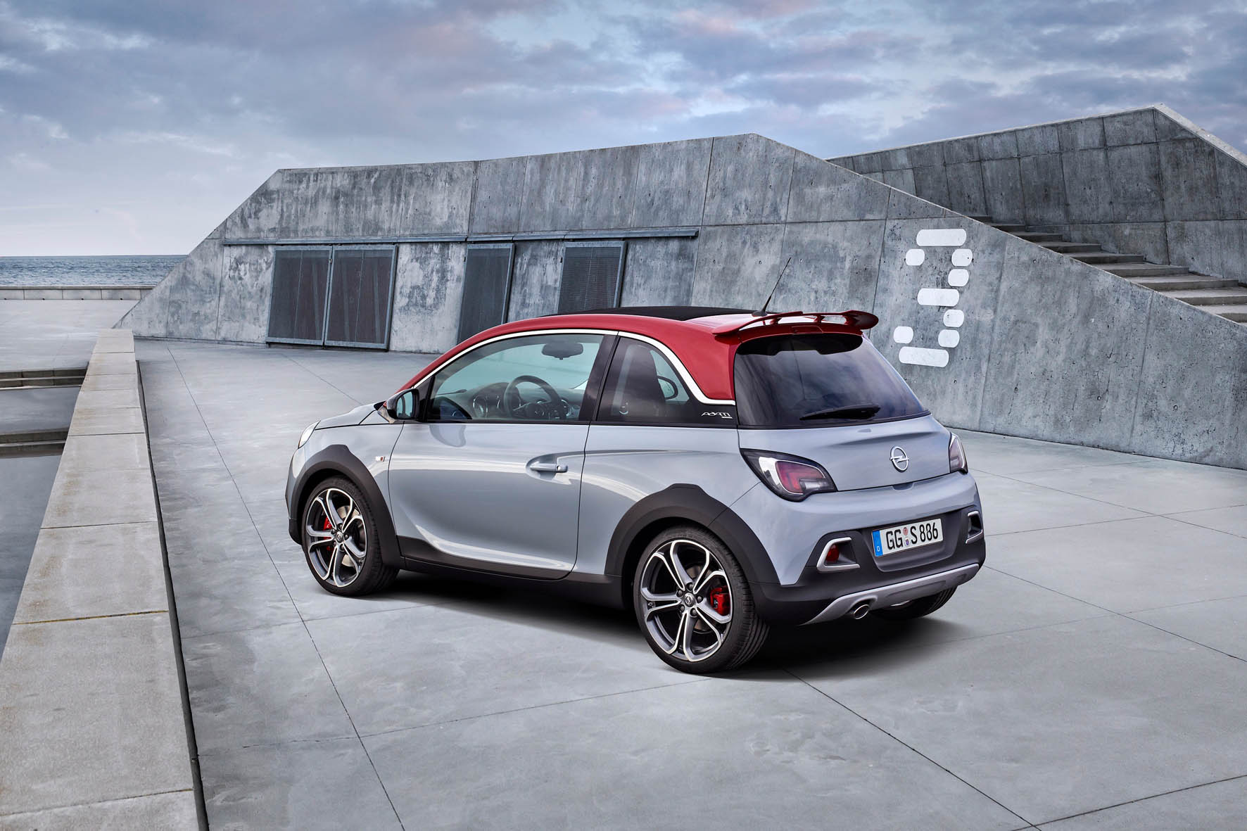 Opel heeft de Adam Rocks S 1.4 Turbo met 150 pk als primeur op de AutoRAI 2015.