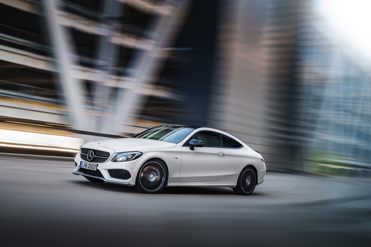 Audi S4 Avant en Mercedes-AMG C43 4Matic Coup zijn sportieve concurrenten met 3.0 liter turbomotor. De nieuwe 43-modellen vervangen bij Mercedes de 450 AMG Sport modellen.