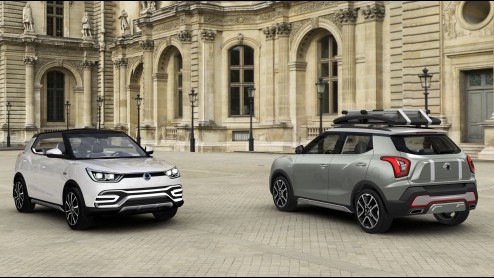 Geen productieversie van de SsangYong X100 in Parijs, maar de XIV-Air en XIV-Adventure conceptstudies.
