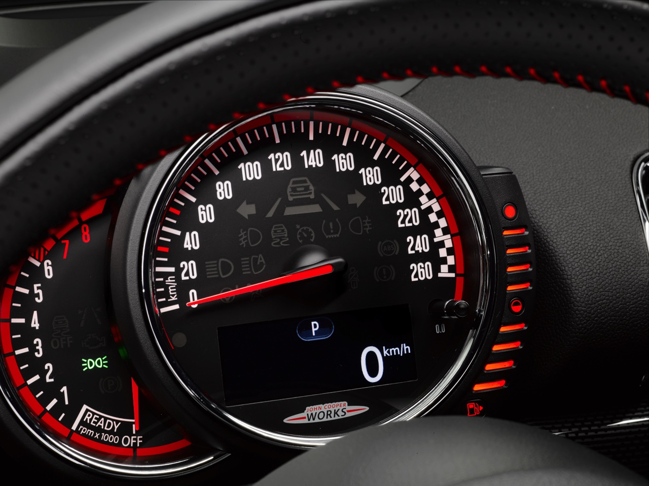 Mini introduceert de Clubman John Cooper Works en voorziet het sportieve topmodel standaard van All4 vierwielaandrijving. Zonder meerprijs levert Mini een achttrapsautomaat.