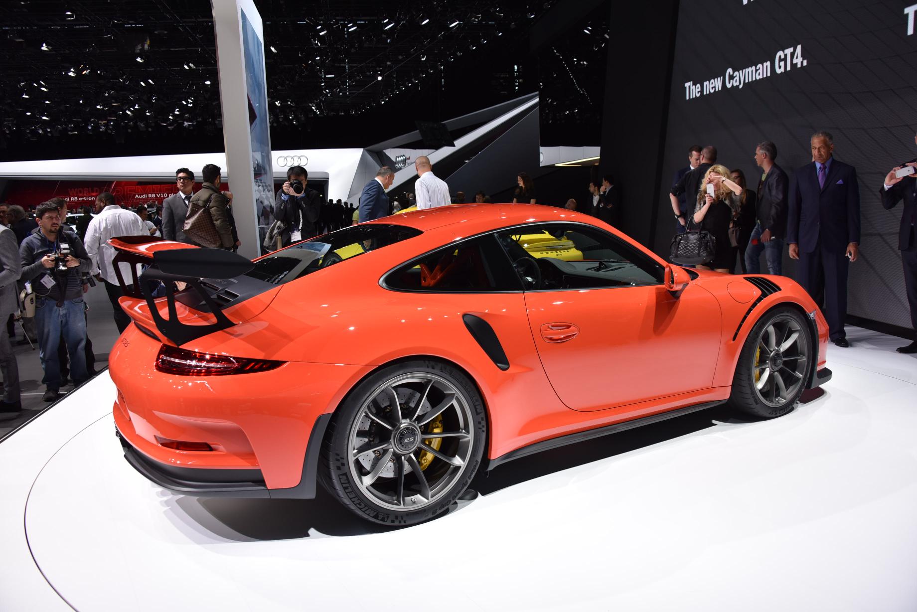 Porsche 911 GT3 RS is de meest pure sportauto voor dagelijks gebruik van Porsche, met 500 pk en veel racy details.