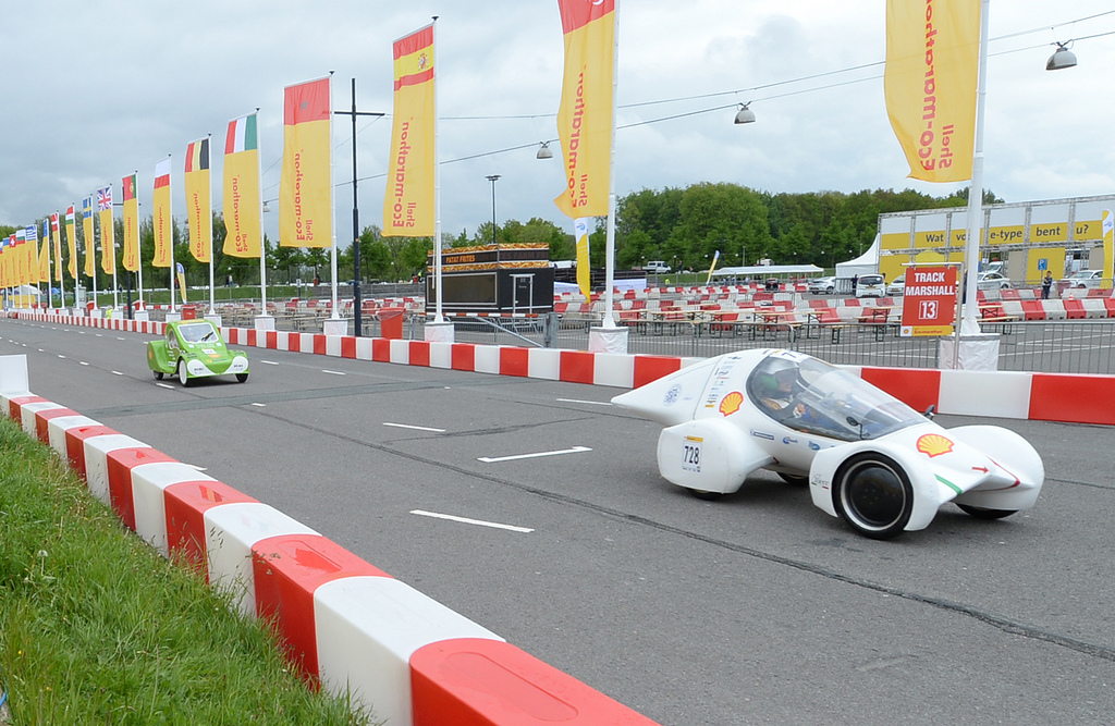 In de 30e editie van Shell Eco-Marathon strijden studententeams om het zuinigste voertuig. De wedstrijd wordt gehouden in Rotterdam.