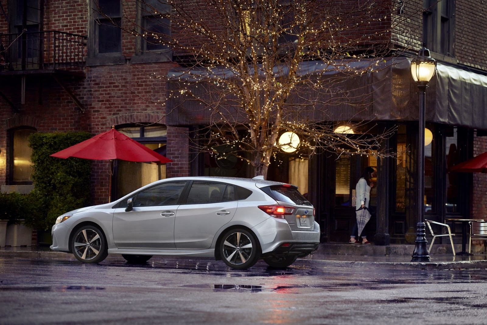 De nieuwe Subaru Impreza staat op de 2016 New York Auto Show en komt later dit jaar naar Nederland.