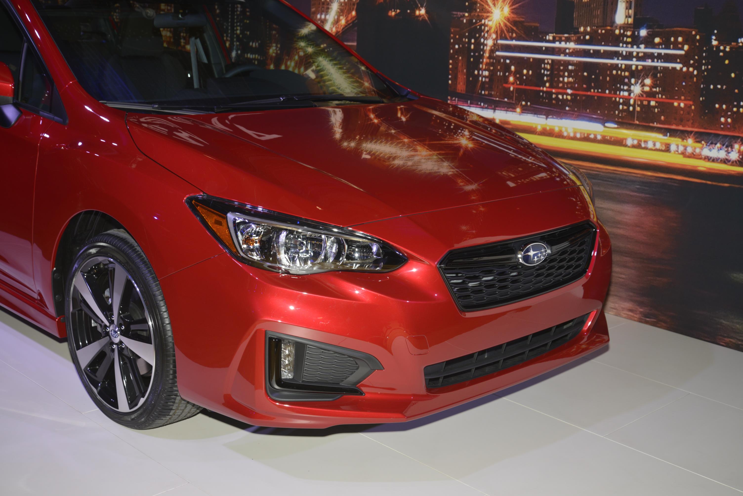 De nieuwe Subaru Impreza staat op de 2016 New York Auto Show en komt later dit jaar naar Nederland.