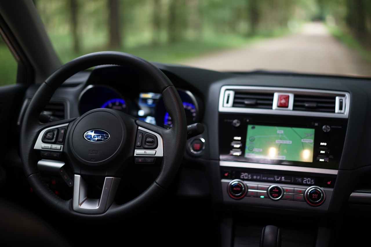 Autotest Subaru Outback 2015; Inmiddels zijn we aanbeland bij de vijfde generatie van de auto. Het recept bleef al die jaren hetzelfde, maar de nieuwe overtuigt behoorlijk.