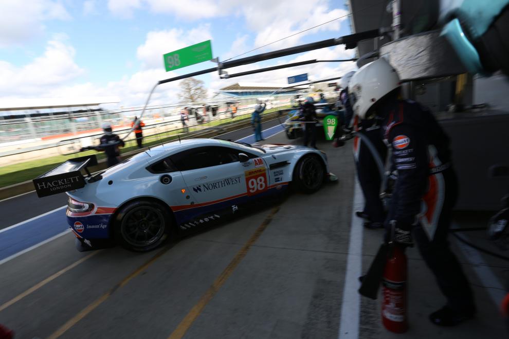 Met winst in de LMGTE Am klasse voor Aston Martin Racing op Silverstone is het seizoen goed begonnen. In de LMGTE Pro klasse werden de Astons vierde, vijfde en zesde.