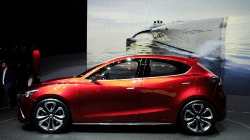 Mazda onthult 1,5 liter SkyActiv-D diesel met 90 gram CO2-uitstoot in de Mazda Hazumi, een voorproefje op de nieuwe Mazda2.