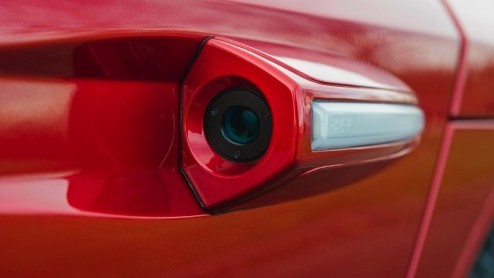 Vijf exemplaren Volkswagen XL1 naar Nederland. Inmiddels zijn de eerste twee in ons land gearriveerd.