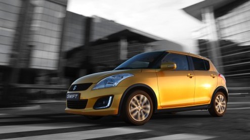 Autotest nieuwe Suzuki Swift facelift met 1.2 VVT DualJet benzinemotor, die de Swift aan een lager brandstofverbruik en 20% bijtelling helpt.