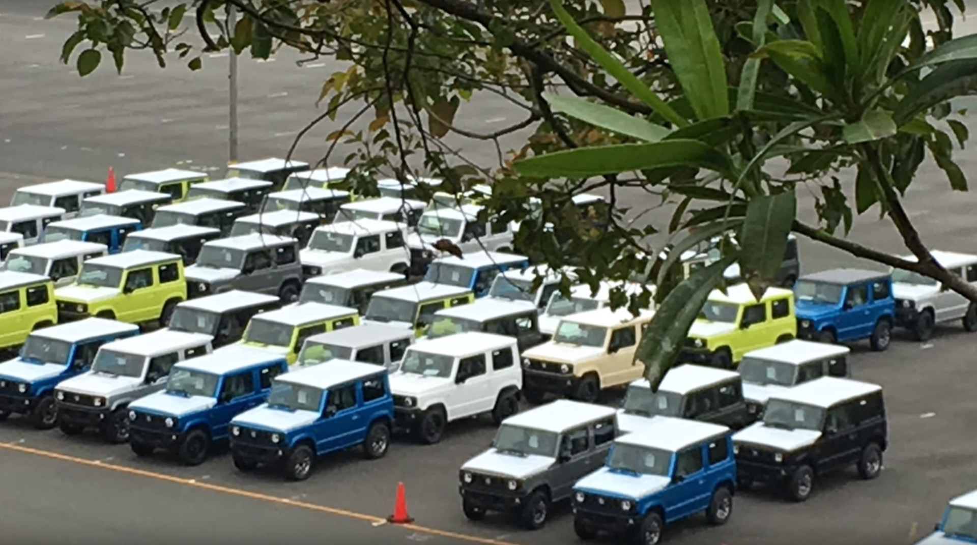 Suzuki heeft de nieuwe Jimny gereed, dat mag duidelijk zijn uit dit filmpje.