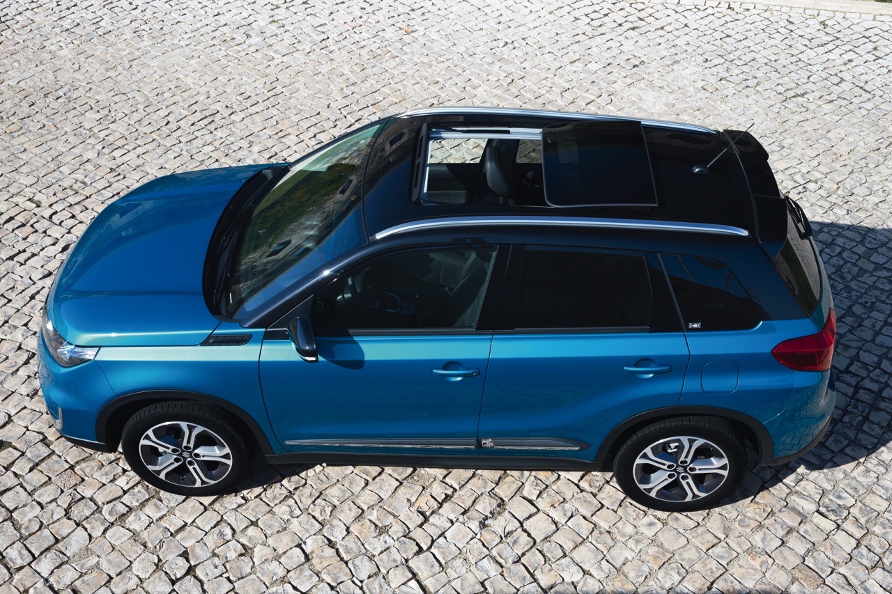 Autotest Suzuki Vitara, de compacte SUV die met een stoer uiterlijk en zuinige 1.6 benzine en 1.6 liter diesels zich midden in het strijdveld begeeft.